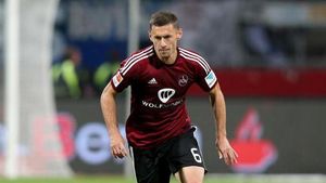Laszlo Sepsi a fost integralist pentru FC Nurnberg în victoria de pe teren propriu cu Kaiserslautern