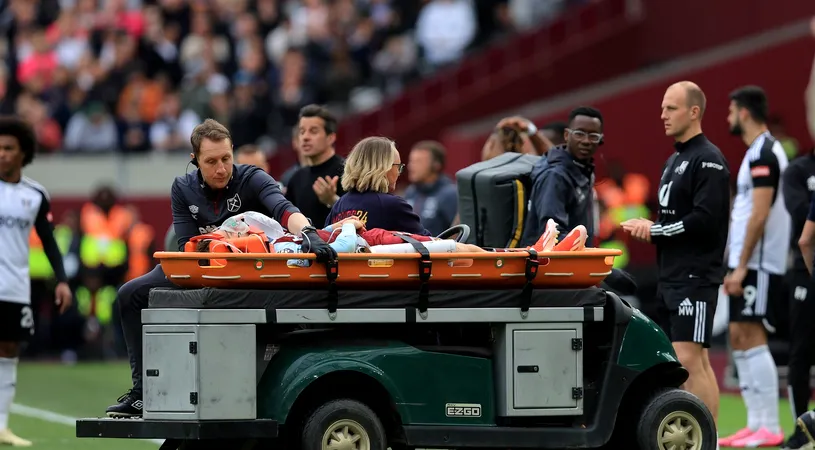 Momente terifiante în Premier League. Fotbalistul de 19 ani s-a prăbușit pe teren și toată lumea a amuțit