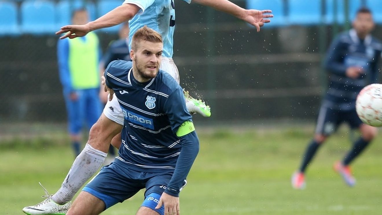 Omul dorit neapărat de Dică a ajuns în România și e gata să intre direct în echipă: "Sunt pregătit!" Reacția ultimului transfer reușit de FCSB