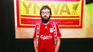 The Romanian Kop:** "Le-am explicat fraților mei veniți din Anglia cum să urce scările știrbe din Ghencea"