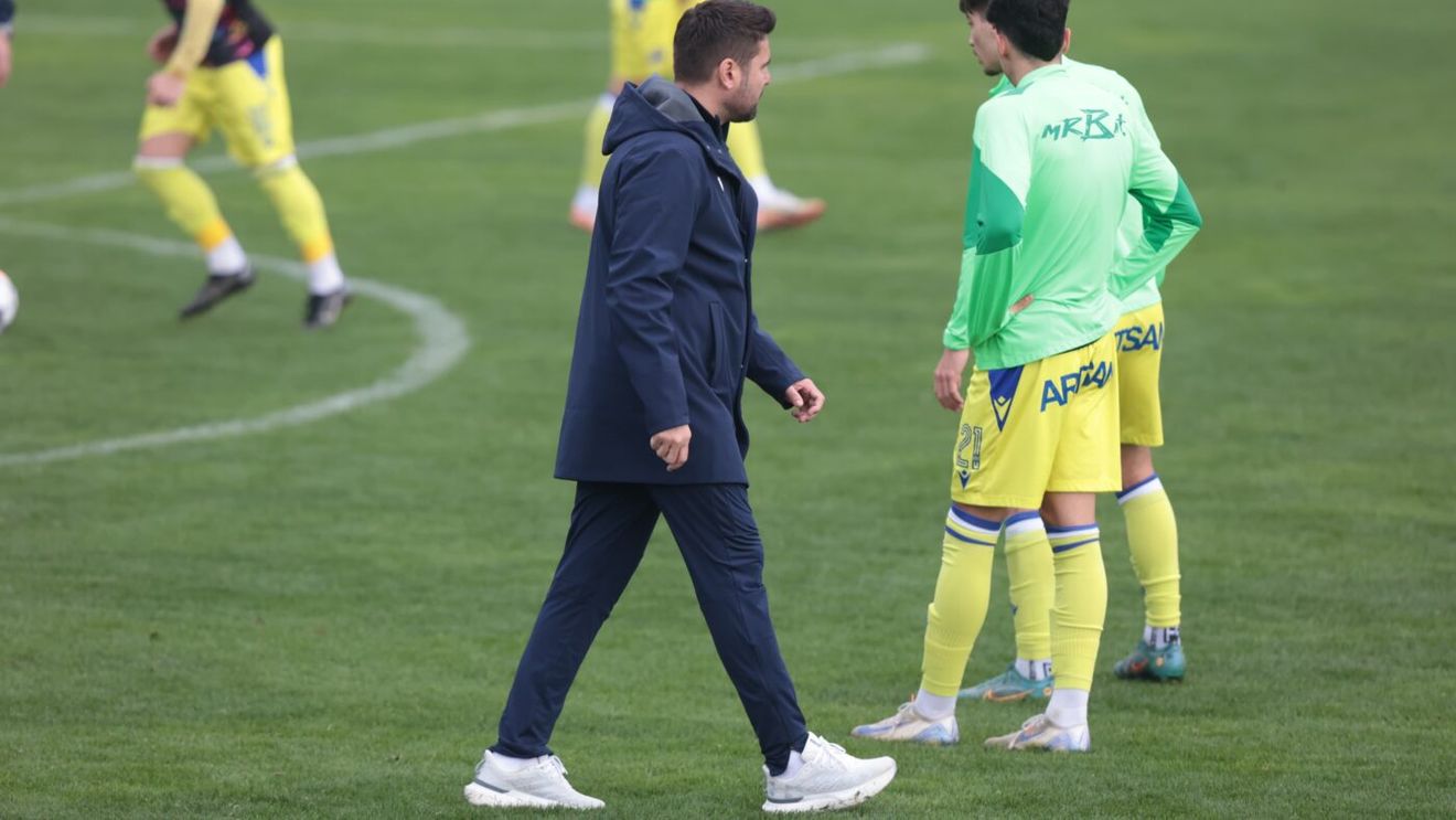 Primele trei nume luate în calcul de șefii Petrolului după despărțirea fulger de Adrian Mutu: „Până atunci, ei vor pregăti echipa”. Când s-a produs, de fapt, ruptura. EXCLUSIV