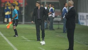 Dinamo a lăsat-o pe Steaua la -8!** "Suntem obligați să luăm titlul" De ce e nemulțumit Ciobi după 5-1 cu Petrolul