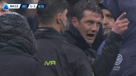 Fără dubii! Cei de la Gazzetta dello Sport știu ce i-a strigat Cristi Chivu arbitrului la faza în care a primit cartonaș roșu