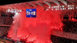 Rapidiștii au aflat ce scenografie urmează să afișeze Peluza Sud Steaua, dar fanii CSA nu au renunțat la ea! Mesajul dur transmis suporterilor FCSB