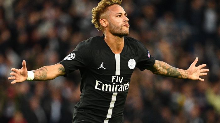 Neymar și-a completat colecția de tatuaje înaintea meciului cu Napoli din Liga Campionilor! FOTO | Personajele din benzile desenate s-au "logodit" cu starul brazilian 