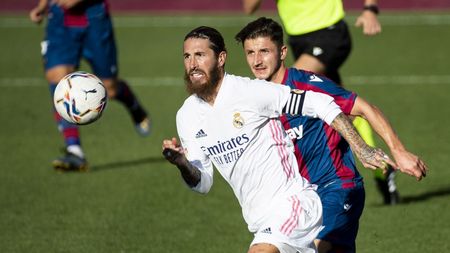 VAR-ul o duce în avantaj pe Real Madrid în meciul cu Barcelona! Ce s-a întâmplat în El Clasico | VIDEO