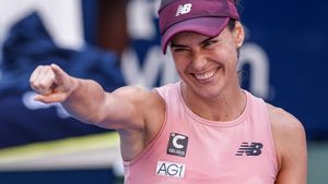 Sorana Cîrstea, victorie dramatică la debutul în turneul de la Ningbo! Românca a avut set și 3-0, apoi s-a văzut condusă cu break în decisiv: cum s-a terminat meciul