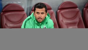 Așteaptă doar un semn de la Becali! "Merg, dar Dică va ține frâiele!" Soluția FCSB pentru a rezolva problema "licenței PRO". VIDEO