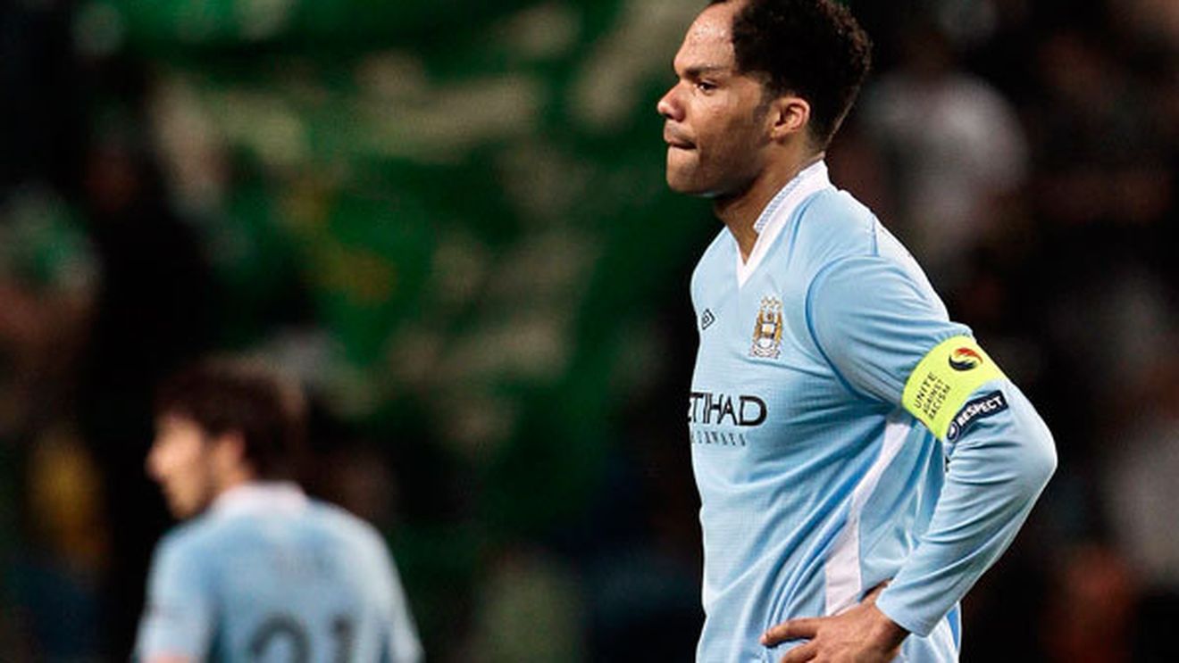 INCREDIBIL! Lescott a trăit astăzi, în Olanda, una dintre cele mai mari UMILINȚE din viața sa:** "O familie s-a uitat atent la mine!" Ce a urmat este INUMAN