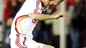 Hakan Șükür, propus Stelei