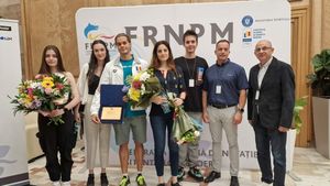 Mesajul criptat al mamei lui Robert Glință, după ce l-a distrus pe ministrul Eduard Novak! Citatul din Biblie care va deveni viral: „E bine să răstorni mesele schimbătorilor de bani și scaunele vânzătorilor de porumbei”