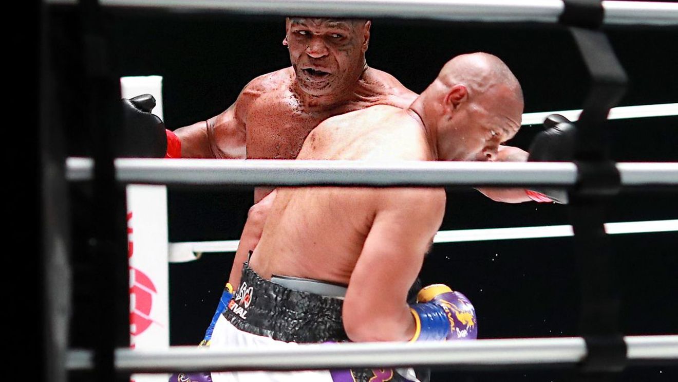 Mike Tyson - Roy Jones Jr., în comentariul lui Snoop Dogg: „Parcă sunt doi dintre unchii mei care se luptă la grătar” | VIDEO