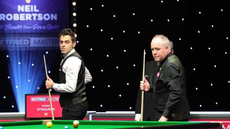 Ronnie O'Sullivan, învins clar de John Higgins la Mastersul de snooker! Cum arată careul de ași
