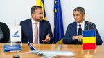 Mircea Lucescu are avion. Răzvan Lucescu a semnat pentru aeronava care a primit numele tatălui său