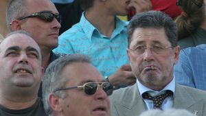 Cornel Dinu și-a găsit un nou "client" la Dinamo! L-a criticat pentru munca depusă și a susținut că "a preferat șuetele prin spate și să stea la cafele!"