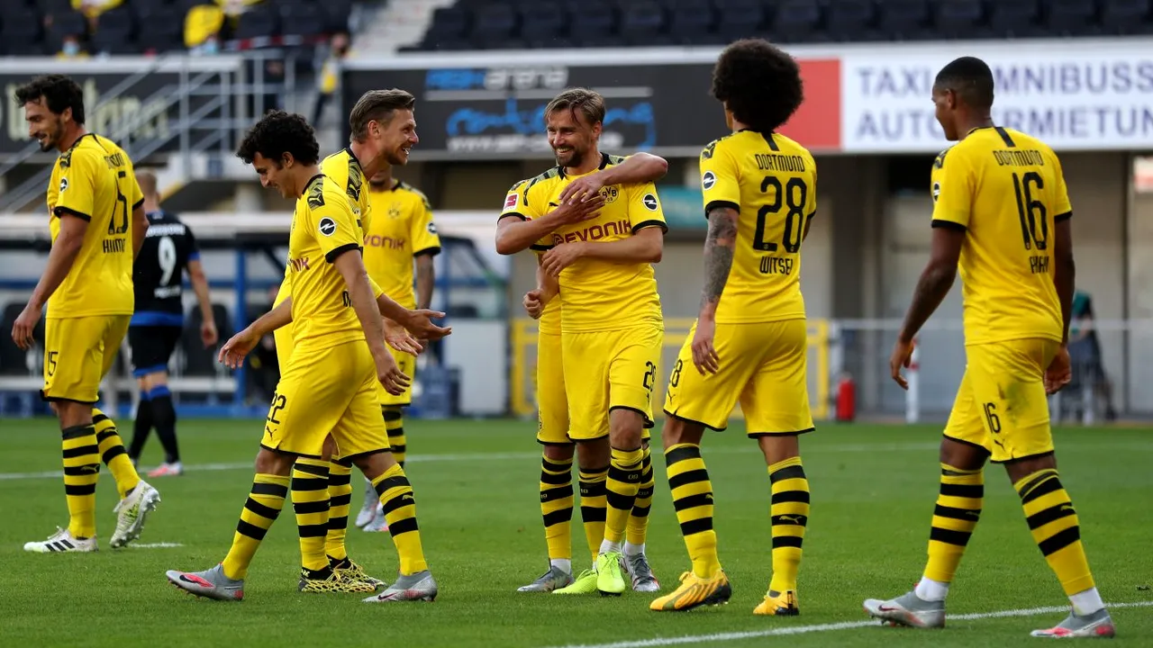 Borussia Dortmund - Hertha Berlin 1-0. Emre Can a adus victoria gazdelor! Milioane de oameni au văzut în direct imaginea serii în Europa, după moartea lui George Floyd | VIDEO REZUMAT