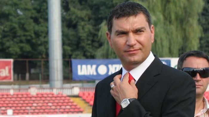 A uitat de criză!** Cum și-a salvat Borcea favoriții de la micșorarea salariilor!