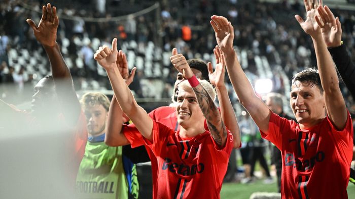 FCSB a dat kilometrajul peste cap. UEFA a publicat raportul care arată cât au alergat fotbaliștii lui Charalambous și Pintilii în victoria cu PAOK și cifrele sunt halucinante