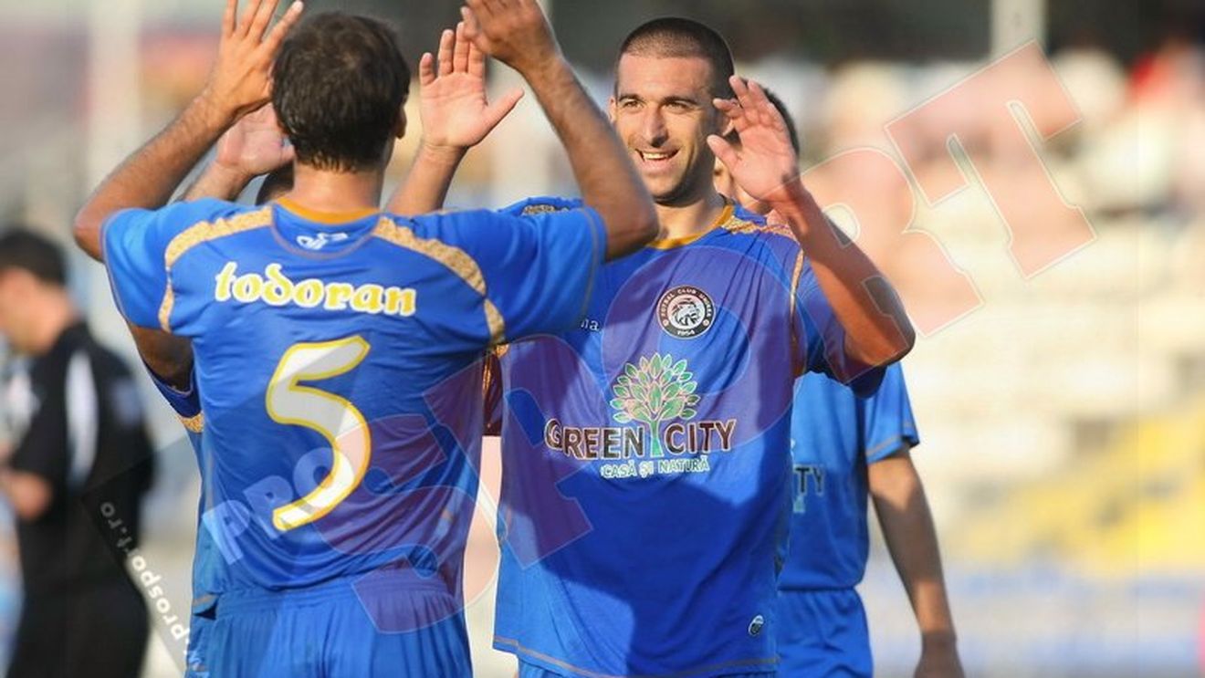 Carne de tun pentru Dănălache!