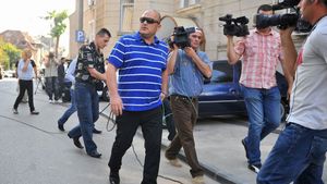 Vrei să lucrezi pentru echipa lui Mititelu? FC Universitatea Craiova 1948 face angajări pentru trei posturi! "Oferim condiții de muncă decente"