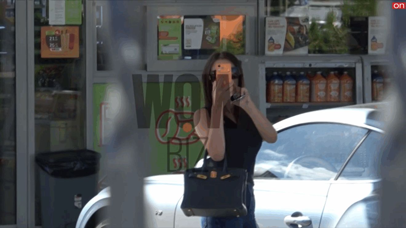 Fiica lui Gigi Becali s-a dus cu o geantă de zeci de mii de euro la benzinărie