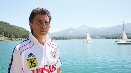 Lupescu arată calea: "De fiecare dată când ascultam imnul, mi se făcea pielea de găină!"