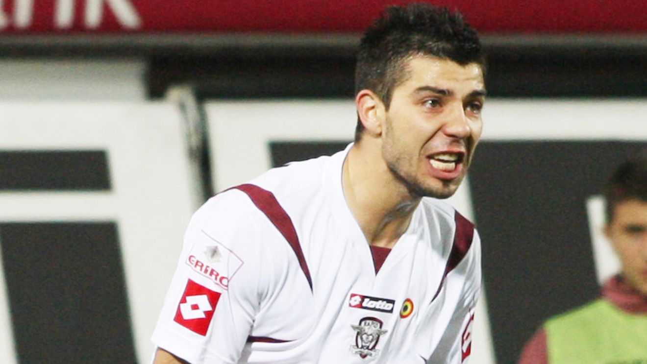 `Constantin ar fi junior la Milan, la ce băbăciuni joacă acolo!`