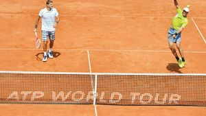 Tecău și Mîrnîi s-au impus în finala BRD Năstase - Țiriac Trophy, contra "dublului" Dlouchy - Marach: 4-6, 6-4, 10-6 