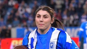 MVP-ul judeţului Dolj în sport este o luptătoare care acum evoluează la CSA Steaua Bucureşti