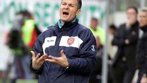 Sabău: "Trebuie să dăm totul pentru ca această echipă să rămână în Liga I, dacă va avea ocazia"