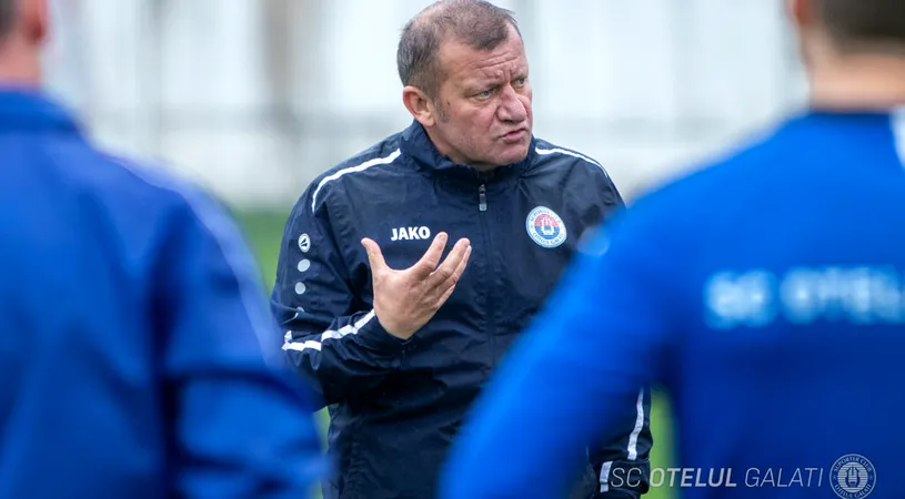 Dorinel Munteanu vede la hotel meciul dintre Dinamo și SC Oțelul: ”Am jucători care știu să gestioneze foarte bine situația.” Antrenorul echipei gălățene e de părere că, în acest moment, nu se știu favoritele la promovarea directă