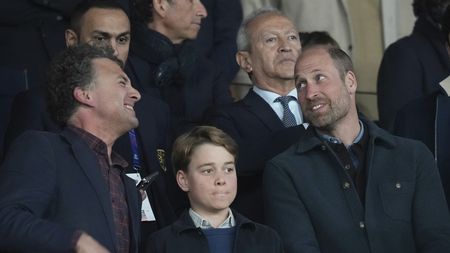 Prințul William și fiul său, prințul George, bucurie nebună la golul lui Aston Villa din meciul cu PSG! Imaginile serii în Champions League