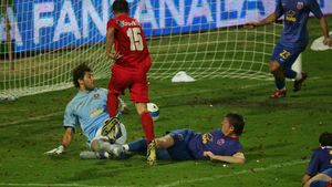 Un fost mare jucător român e cu moralul la pământ în Spania: "Nici nu mai știu zilele! Mă sui pe pereți!"