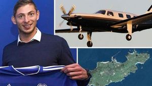 S-a confirmat tragedia? FOTO | Ce a făcut sora lui Sala, la scurt timp după ce căutătorii au scos la suprafață cadavrul găsit în epava avionului cu care călătorea atacantul
