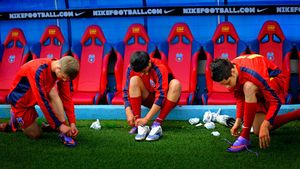 Becali visează la finala Europa League, dar în curtea echipei se plânge cu vorbe!** Situație de neimaginat pentru orice echipă decentă