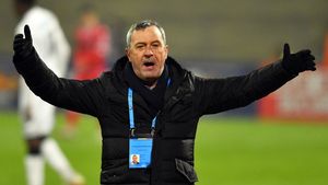 Mircea Rednic, dezvăluiri incredibile din vestiarul lui Dinamo: „Toți mâncau hamburgeri! A dat comandă Filip!”