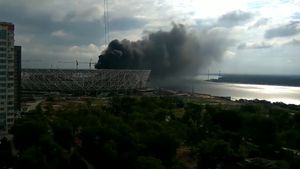 Rușii au probleme grave înainte de Campionatul Mondial! Un stadion care va găzdui meciuri la turneul final a fost cuprins de flăcări: este al treilea incendiu pe arenele din Rusia | VIDEO 
