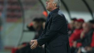 "Ce a făcut Pițurcă? A inventat cumva bomba atomică?** Aș accepta oferta Stelei"