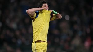 Tănase îi poate băga mâna în buzunar lui Mutu!** Galata vrea "perla lui Gigi"! Ce sumă cere Becali în schimbul lui "Dodel"