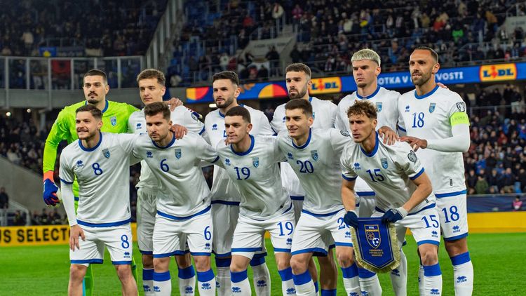 SPECIAL El poate fi starul Cupei Mondiale dacă România e răzbunată de Kosovo! Povestea lui Fisnik Asllani, atacantul care a refuzat Germania și a ales gigantul unde vrea să joace: „Cel mai mare vis!”