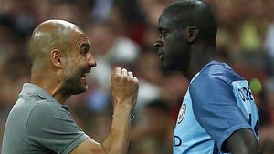 O nouă modă în fotbal: Yaya Toure a răsturnat toate calculele! Sistem 3-1-6 pentru primul "11" al celor mai buni fotbaliști cu care a jucat: Kompany, Marquez și Puyol pe fund, Iniesta la închidere, apoi începe "balul" :)