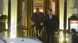 BREAKING NEWS! FOTO: Ponta, Liviu Dragnea și 10 oficiali ai cluburilor au fost la ședință. Gino Iorgulescu, la ieșirea din hotel: "Să vedem dacă o să câștig, nu știu..."