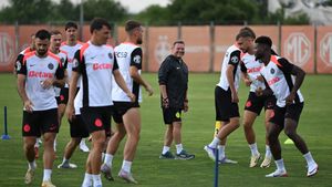 Omul cu putere uriaşă la FCSB a comparat-o pe campioana României cu Borussia Dortmund din vremea lui Klopp: „Asta mi-a zis”