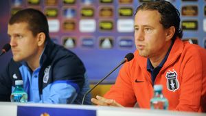 Reghe despre Dinamo: "Dacă ne uităm în jos la ei amețim!"** De ce n-au umplut "câinii" stadionul în meciul cu Rapid :)