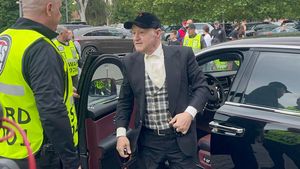 Gigi Becali aruncă bomba: FCSB se va vinde cu un miliard de euro! Previziunea lui „Nostradamus din Pipera” despre ce se va întâmpla peste 10 ani: „Țineți minte!”