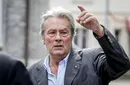 A murit actorul Alain Delon, la 88 de ani. A fost pasionat de Formula 1 și de box: a plătit o sumă colosală, din banii lui, pentru ca un meci anume să se poată disputa în ring!