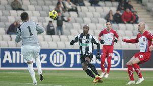 Clujenii își mușcă pumnii de ciudă, gălățenii le toarnă sare pe rană:** "Au jucat mai mult ca noi, meritau egalul"