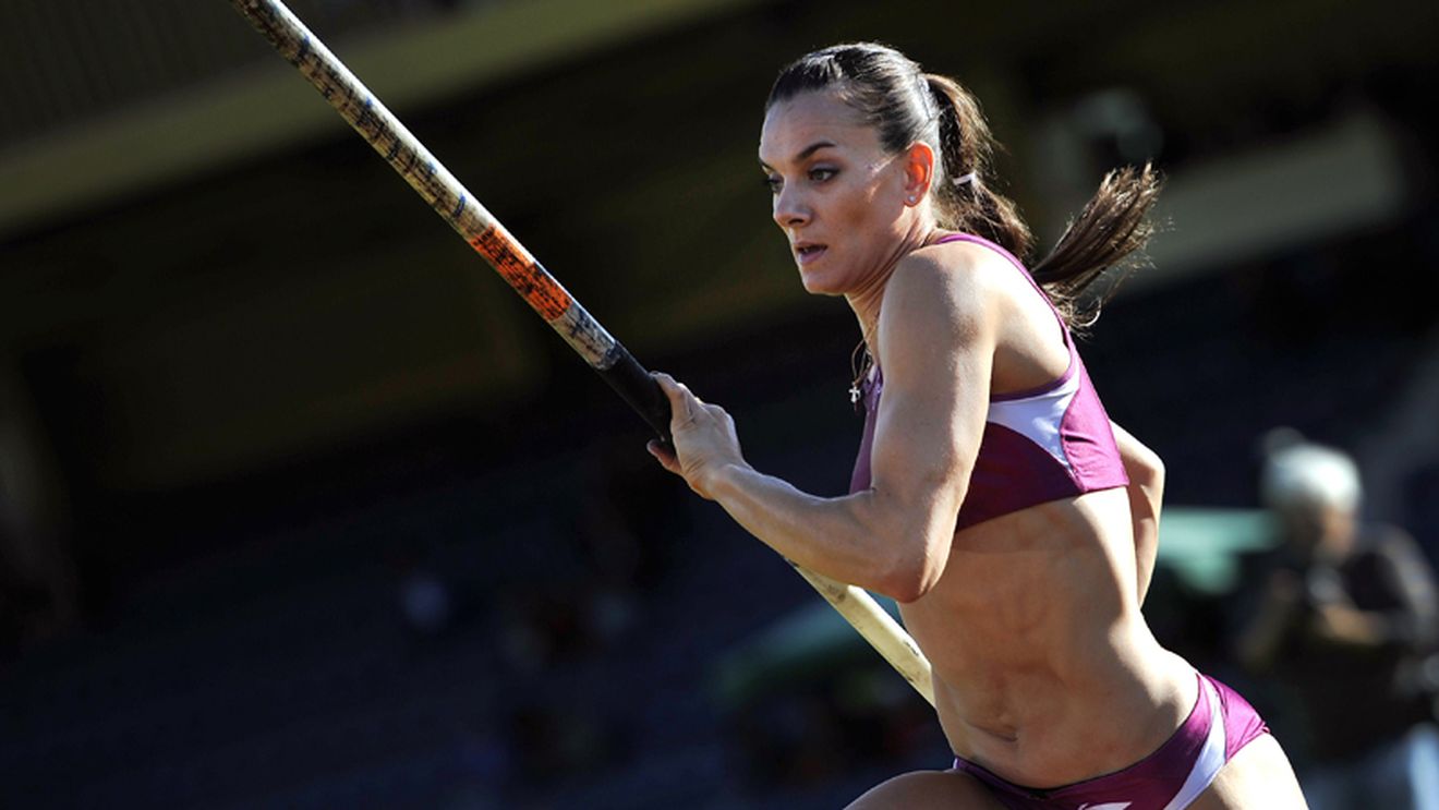 "Acum nu aș putea sări nici peste o bară de la gimnastică". Mămica Isinbaieva vrea peste șapte luni să treacă din nou peste cinci metri cu prăjina, după 2 ani de pauză