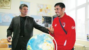 Andone are încredere în Dănciulescu: "Nu e deloc riscant. Poate continua până la vară dacă are rezultate". Ce variantă nu exclude "Fălcosul"