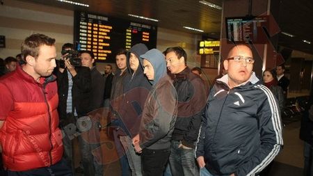 Vor juca mai bine steliștii după amenințările din aeroport?** Becali: "Poate îi trezește"